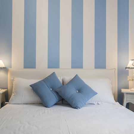 Les Suites Magnolia Olbia Exteriör bild