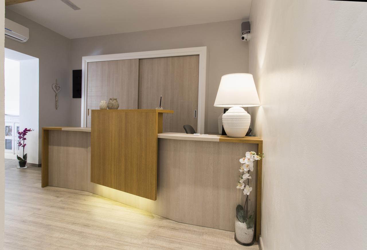 Les Suites Magnolia Olbia Exteriör bild