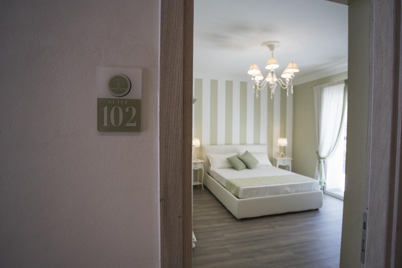 Les Suites Magnolia Olbia Exteriör bild